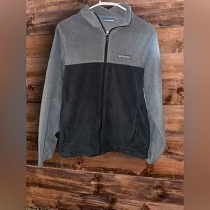 Columbia Two-Tone Fleece Jacket in Gray and Black